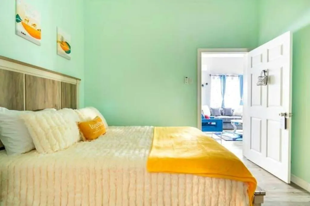 Modern Decor Apt Near Airport With Beach Club Access Montego Bay Jamaica