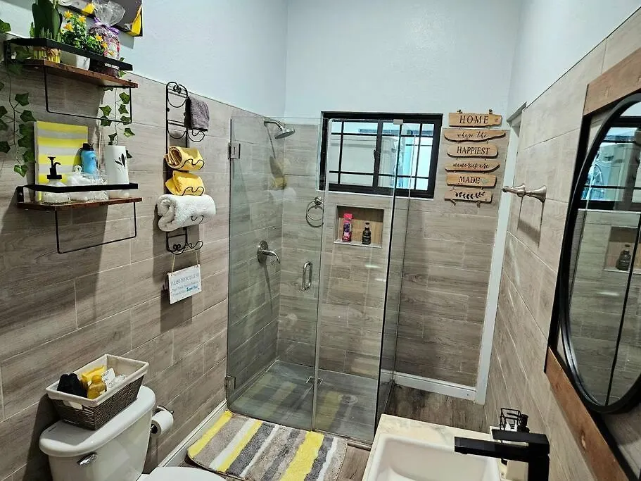 Apartamento Modern Decor Apt Near Airport With Beach Club Access Montego Bay